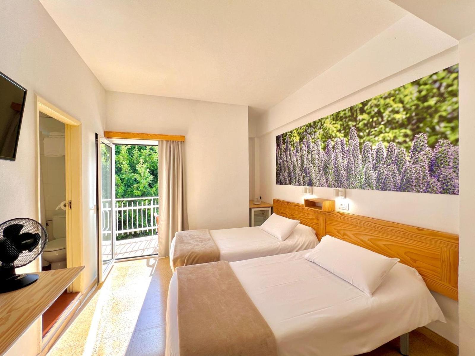 Hotel Eden Los Llanos De Aridane Bagian luar foto