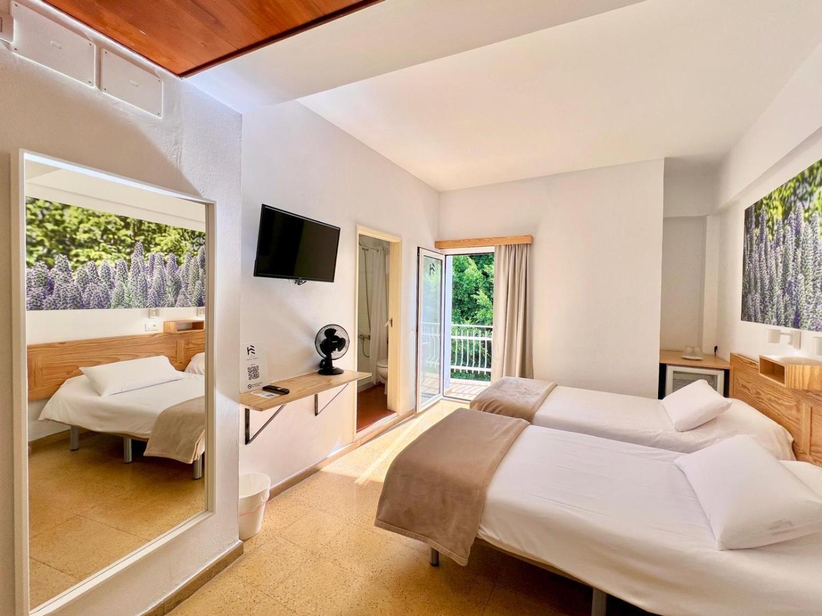 Hotel Eden Los Llanos De Aridane Bagian luar foto
