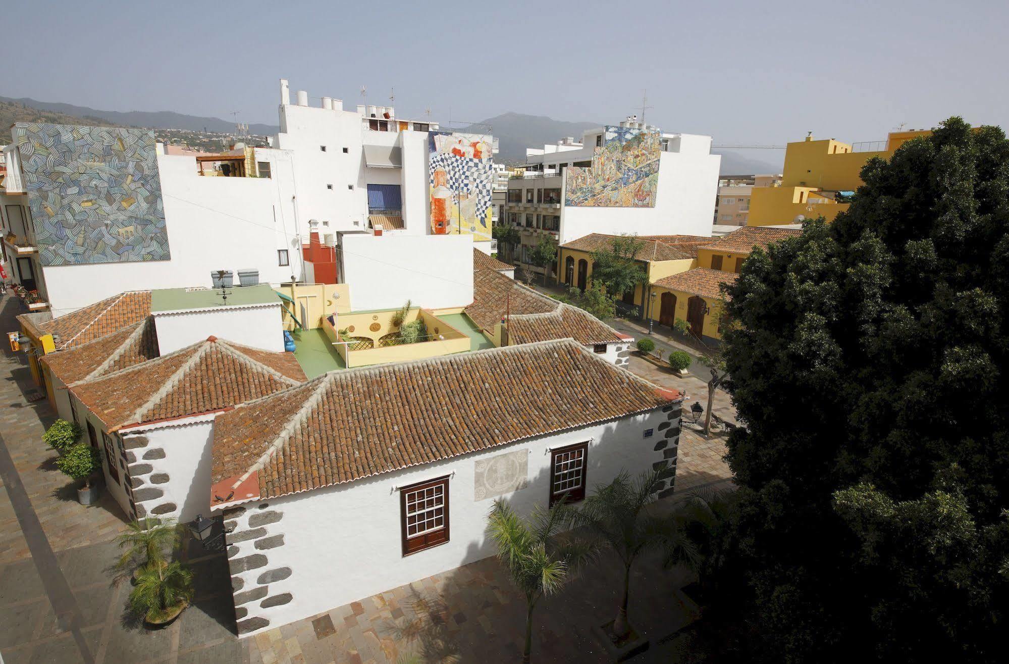 Hotel Eden Los Llanos De Aridane Bagian luar foto
